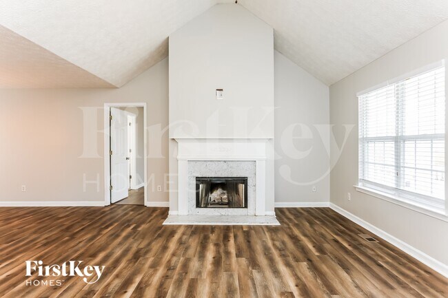 Building Photo - 23 Clearwater Ct