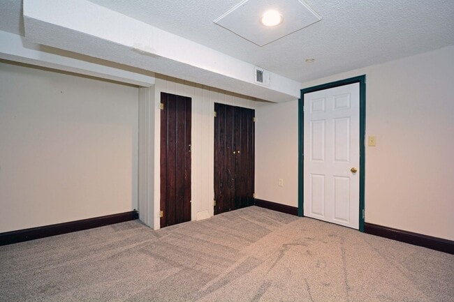 Building Photo - Charming Home for Rent in Brooklyn Center