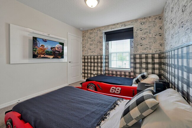 Building Photo - 7435 Oakmoss Loop