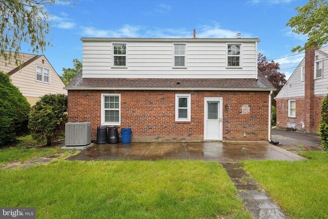 Building Photo - 116 Walnut Hill Ln