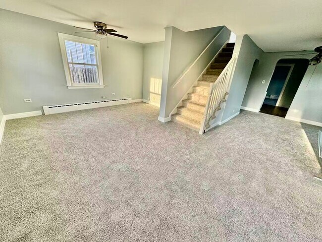 Building Photo - 519 N Park St