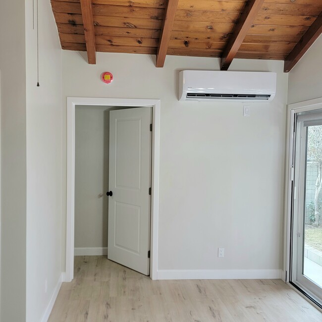 Door to bedroom - 7237 Citronell Ave