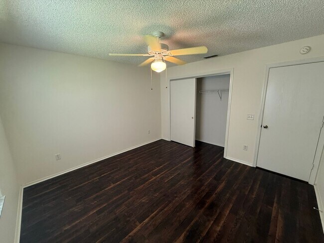 Building Photo - 2829 Burgos Dr