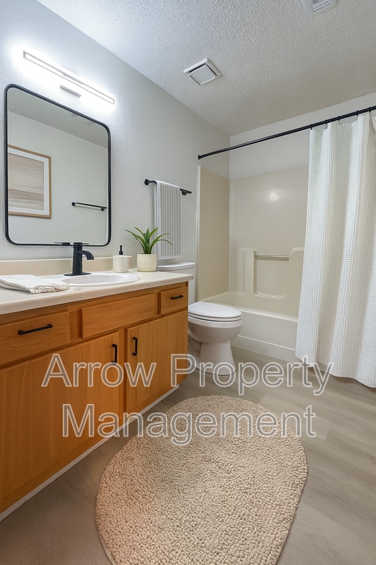 Building Photo - 2330 N 44th St