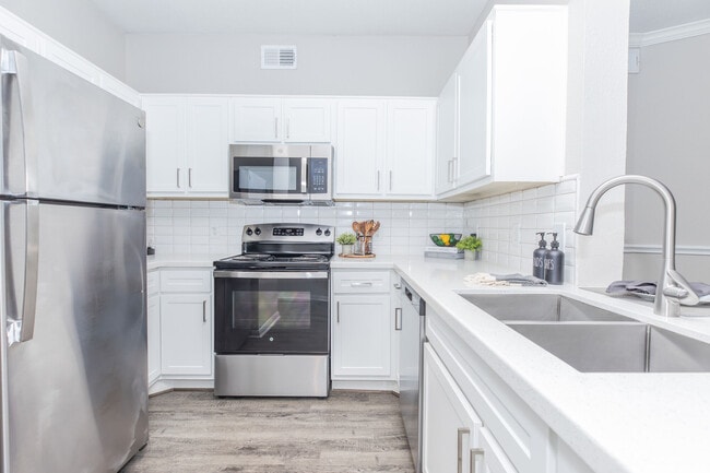 Building Photo - Terra at Piney Point