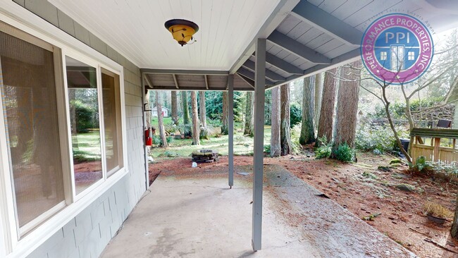 Building Photo - Lake Oswego Gem!!!  Single Level Ranch - N...