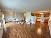 Building Photo - End Unit Townhouse Available Now, Updated ...