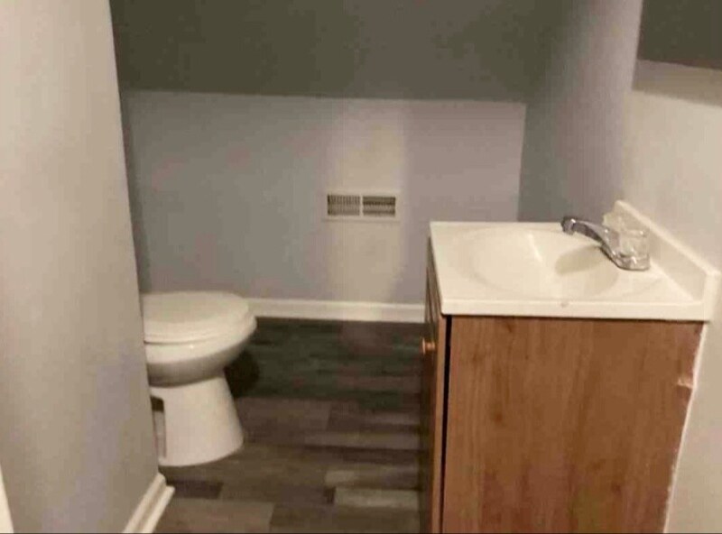 Building Photo - 8423 S Muskegon Ave