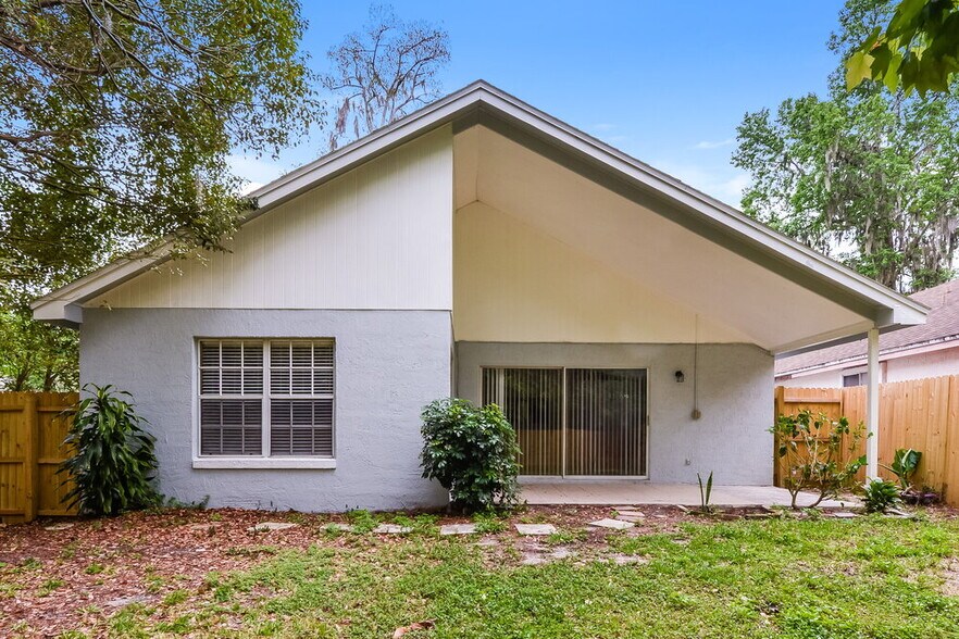 Building Photo - 320 MacGregor Rd