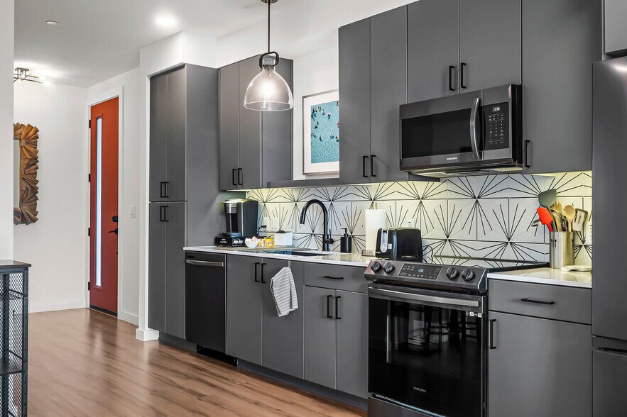 Building Photo - 2165 Gabriels Pl