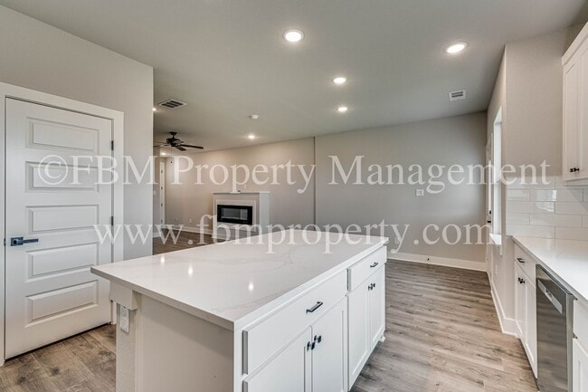 Building Photo - 933 Cooksey Ct
