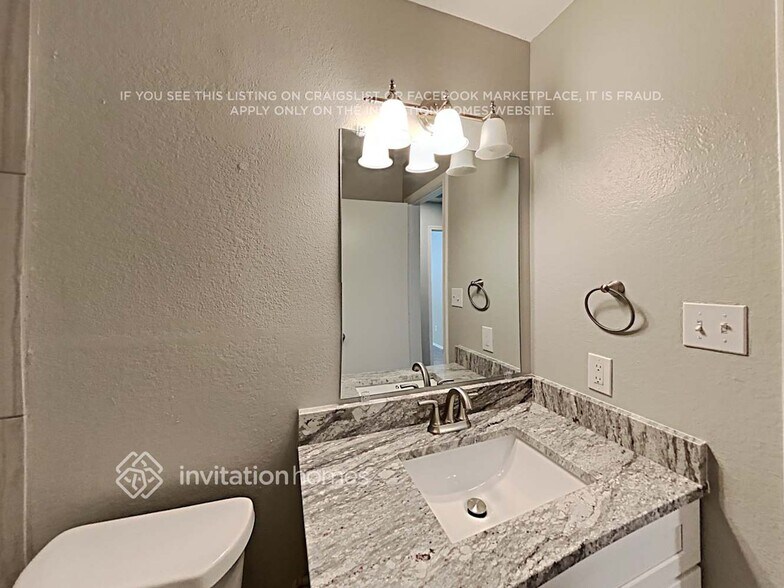 Building Photo - 4052 Staghorn Cir N