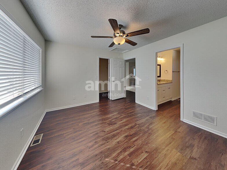 Building Photo - 4103 N Malta St