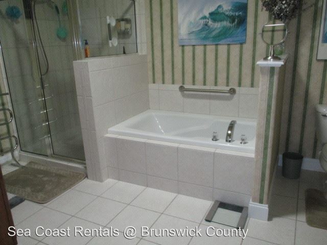 Building Photo - 1104 Lillibridge Dr