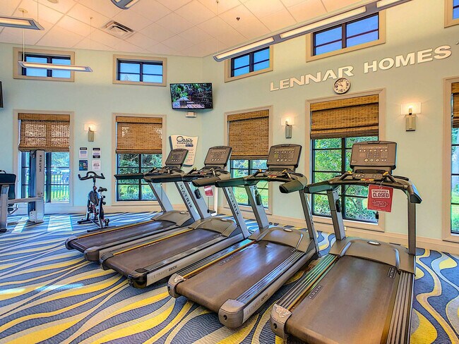 Building Photo - 955 Splash Shot Pl