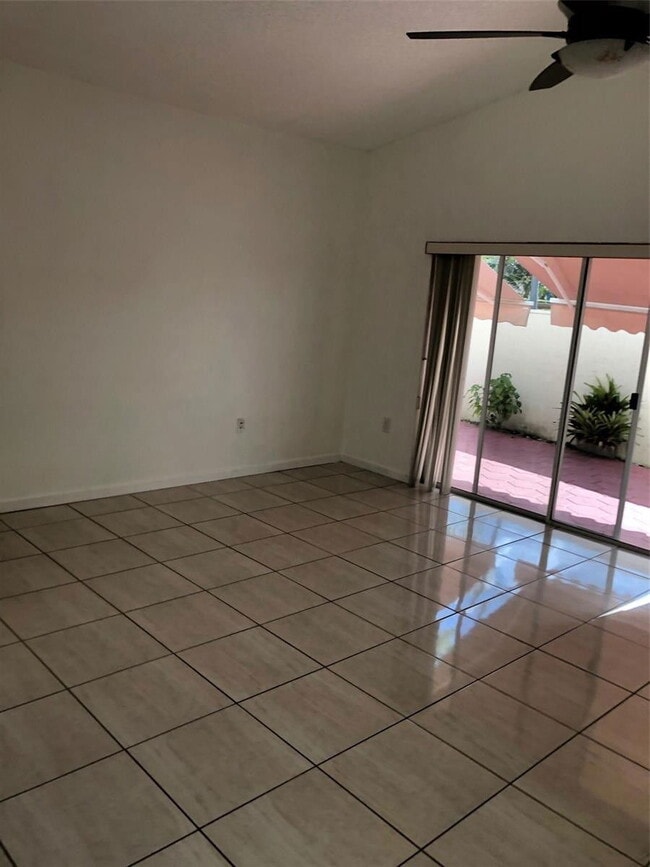 Building Photo - 6132 NW 181st Terrace Cir W