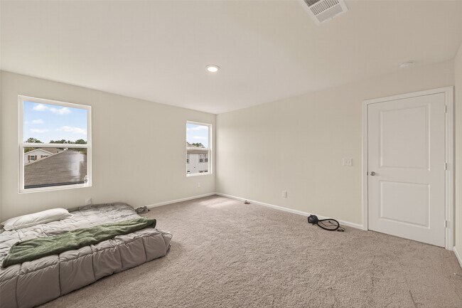 Building Photo - 31247 Williams Lndg St