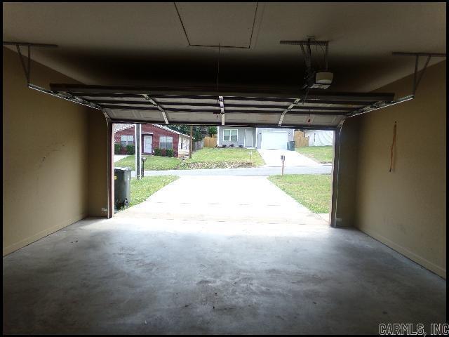 Building Photo - 1606 Nichols Rd
