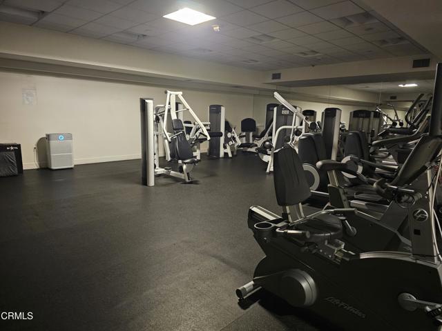 Building Photo - 3223 W 6th St