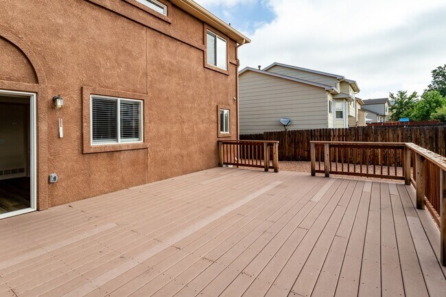 Building Photo - 4815 Tory Ridge Dr