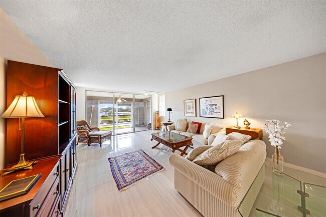 Building Photo - 800 Cypress Grove Dr