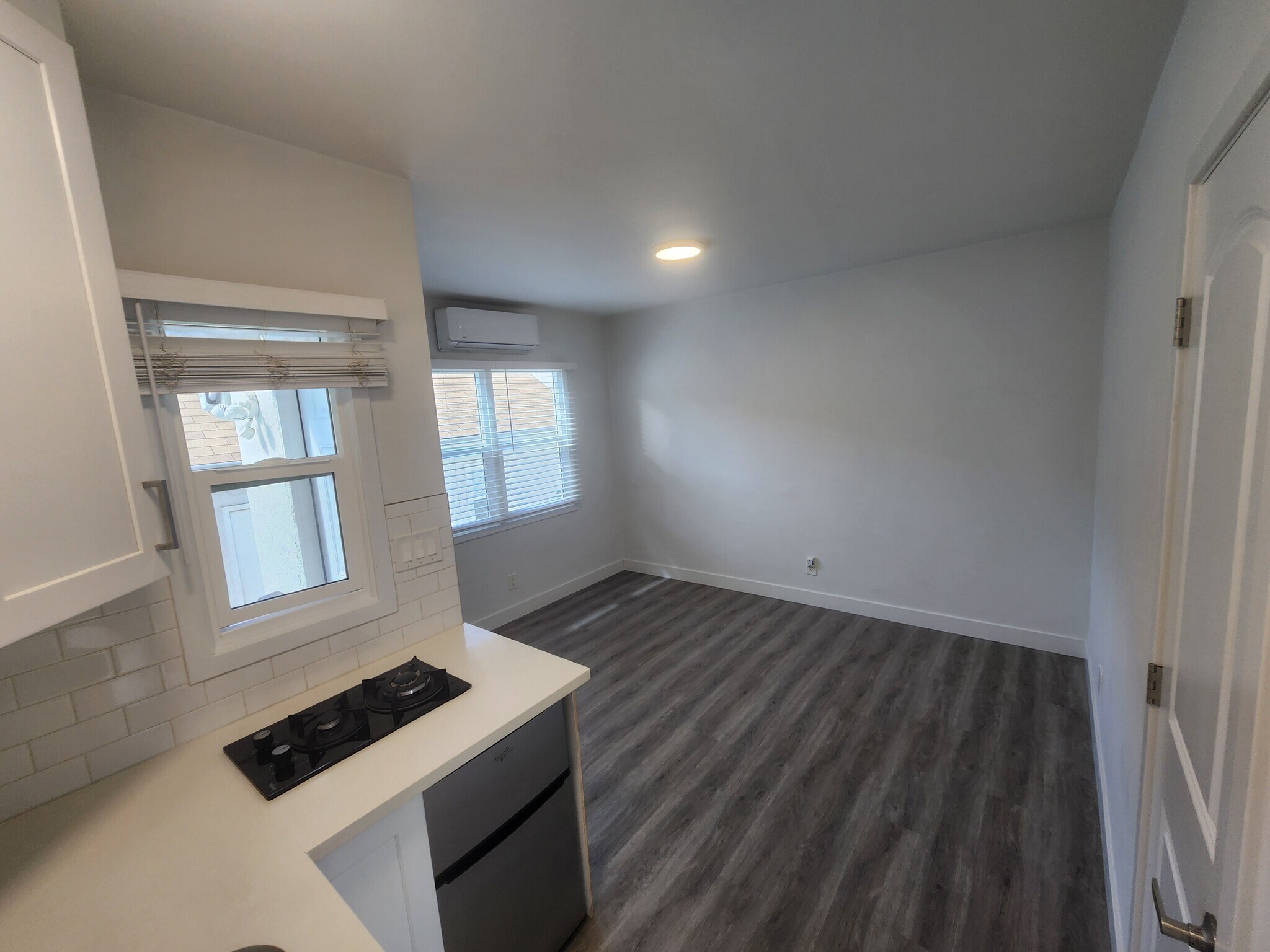 Building Photo - 383 Harvey Dr