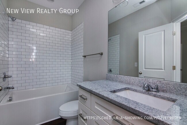 Building Photo - 2915 Ross Ave