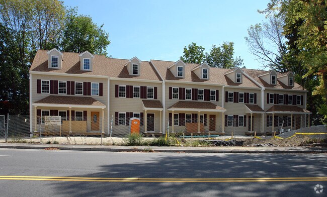 Building Photo - 20 Pond St