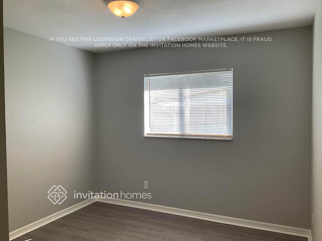 Building Photo - 3523 SW 9th Ave