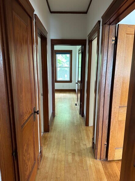 Hallway from Bed 1 to Bed 2 - 524 W Shore Dr