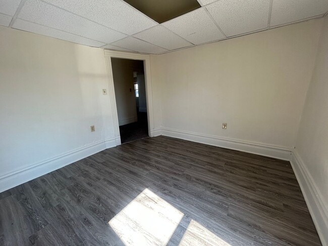 Building Photo - sce422