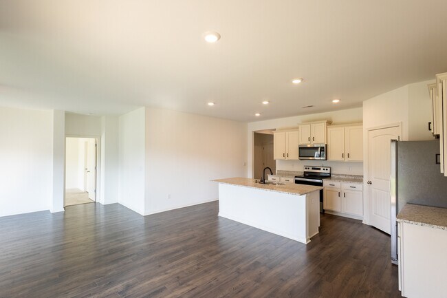 Building Photo - 5791 Mountain View Trl