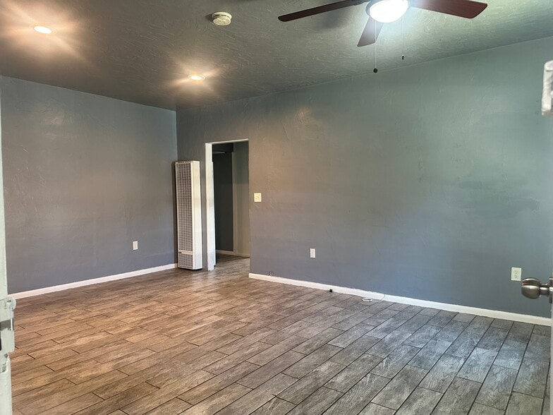 Building Photo - 24675 Shepardson Dr