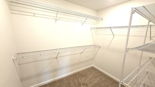 Building Photo - 4206 S Waters Edge Wy