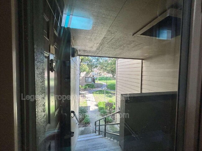 Building Photo - 3715 Tallyho Dr