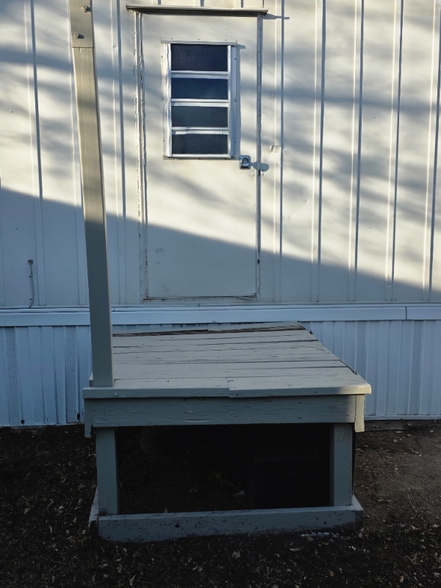 Building Photo - 10 8th Ave