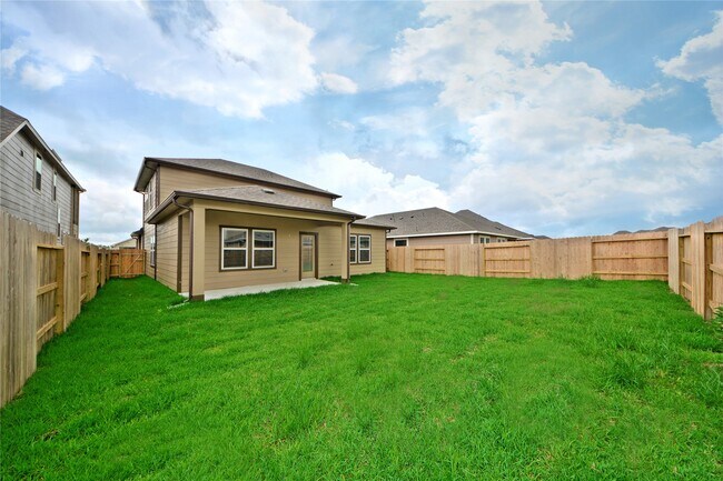 Building Photo - 1015 Modesto Dr