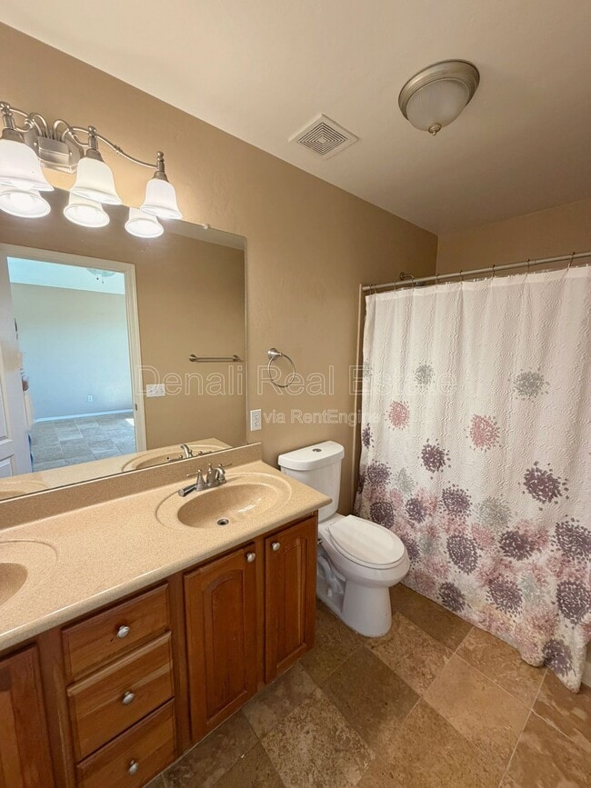 Building Photo - 2339 W Dillon Rd