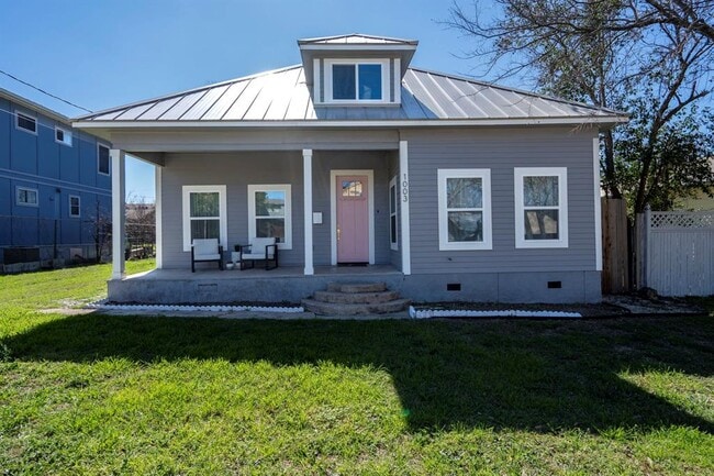 Building Photo - 1003 Romeria Dr