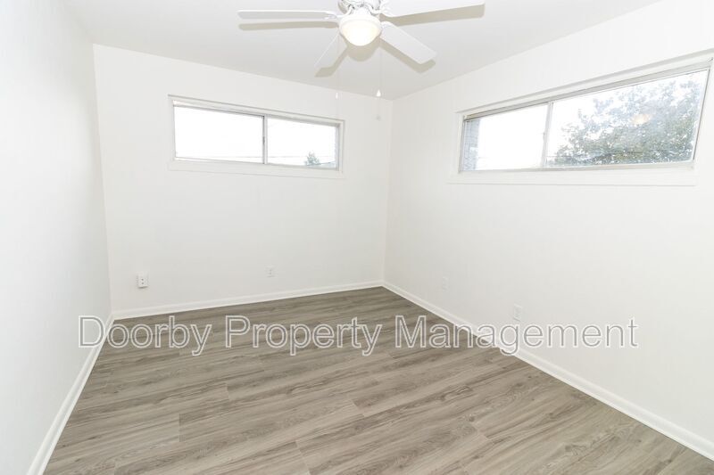 Building Photo - 513 Donaldson Rd