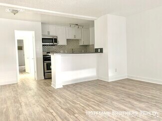 Building Photo - 6557 La Mirada Ave