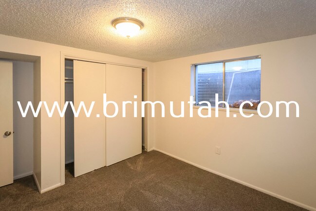 Building Photo - 3671 S 2245 E