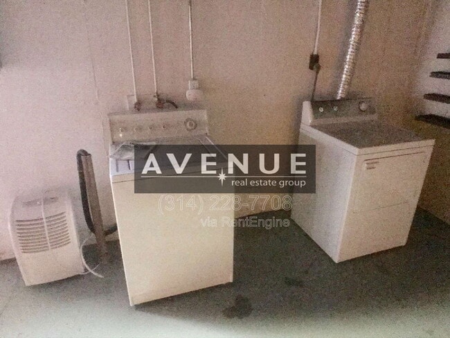 Building Photo - 720 Preakness Ln