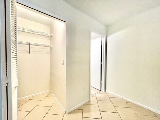 Building Photo - CENTRALLY LOCATED- UPDATED UNFURNISHED ANNUAL RENTAL