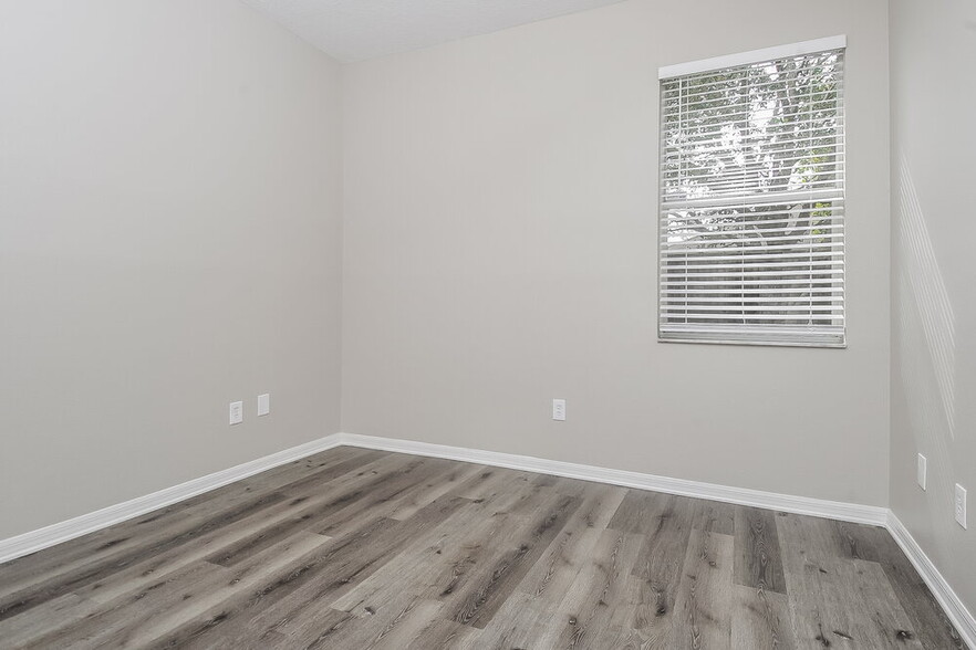 Building Photo - 11117 Newbridge Dr