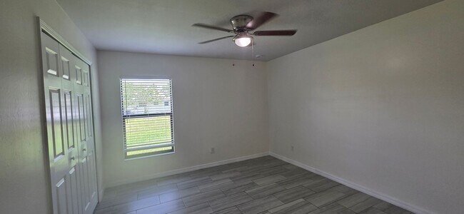 Building Photo - Duplex for rent