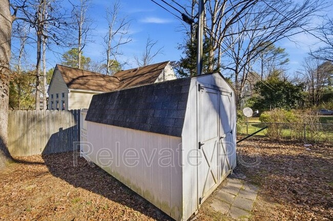 Building Photo - 9002 Michaux Ln