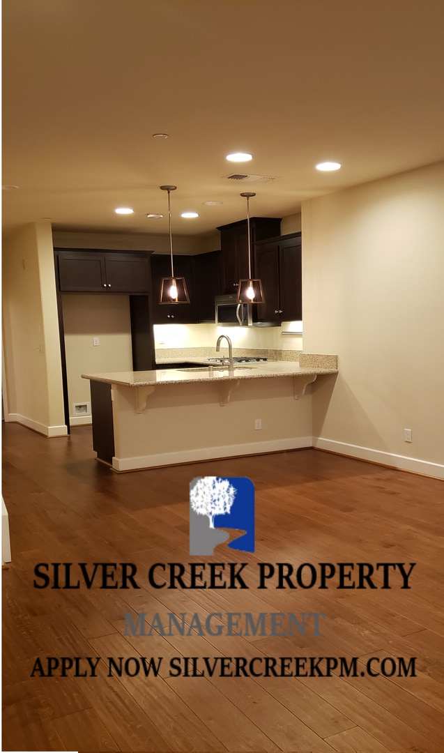 Building Photo - Appliances Included 3 BEDROOM HOME LOCATED IN DUBLIN!  - AVAILABLE ON NOV 15