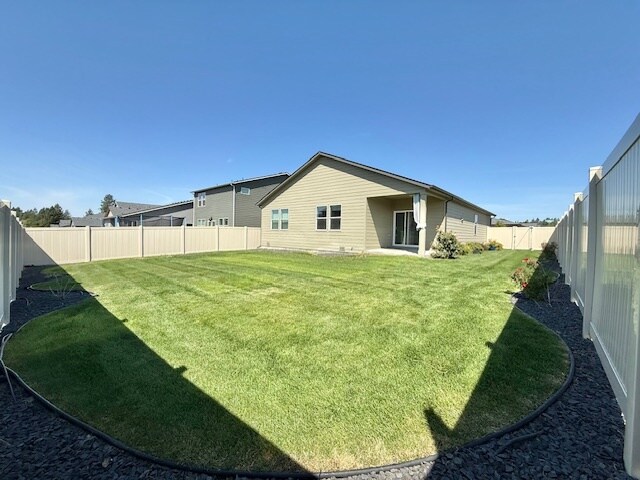 Building Photo - 5703 W Yorktown Ln