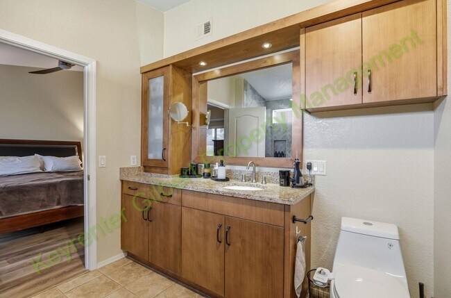 Building Photo - Resort-Style Living with Private Pool in Prime Chandler Location